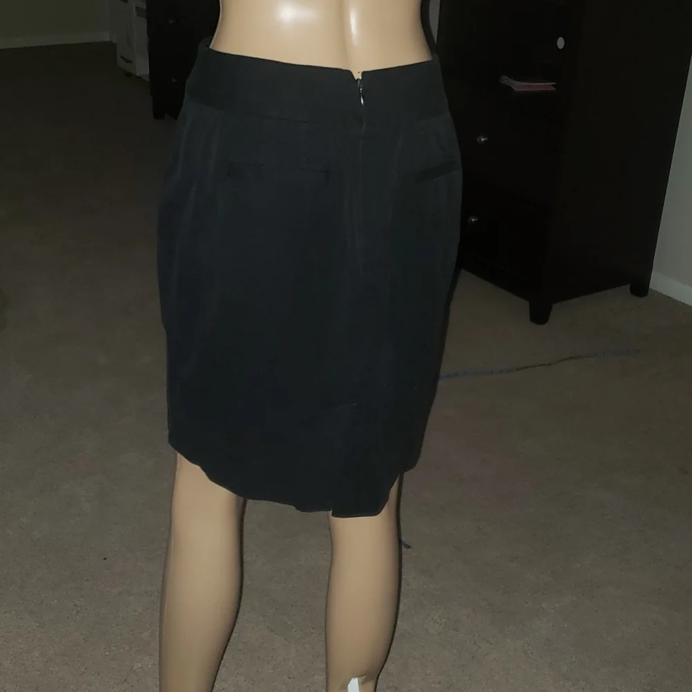 Banana Republic 6 simple black skirt back pockets - Picture 2 of 7